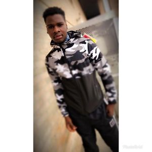 Meet your Posher, Tutu